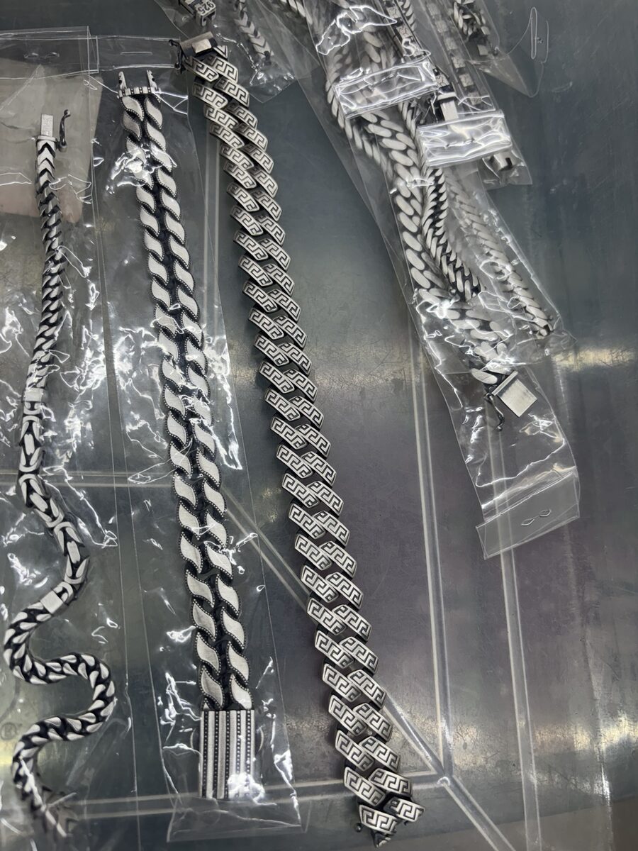 Silver chain selection